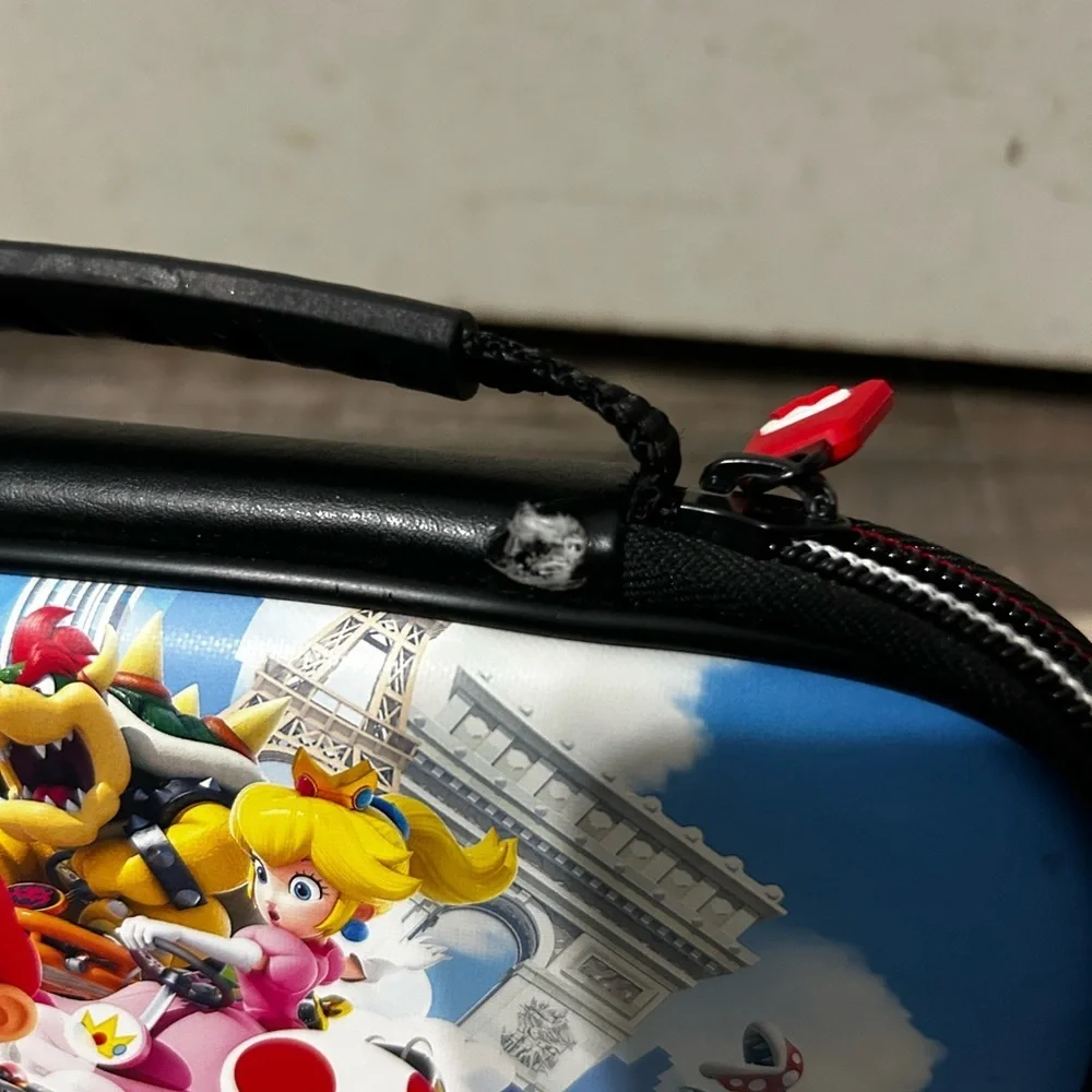 📀 NINTENDO SWITCH Deluxe Game Traveler Case - Mario Kart